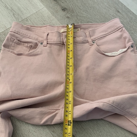 Levi’s light pink Bermuda shorts Size 28 denim stretchy‎ - Picture 11 of 14